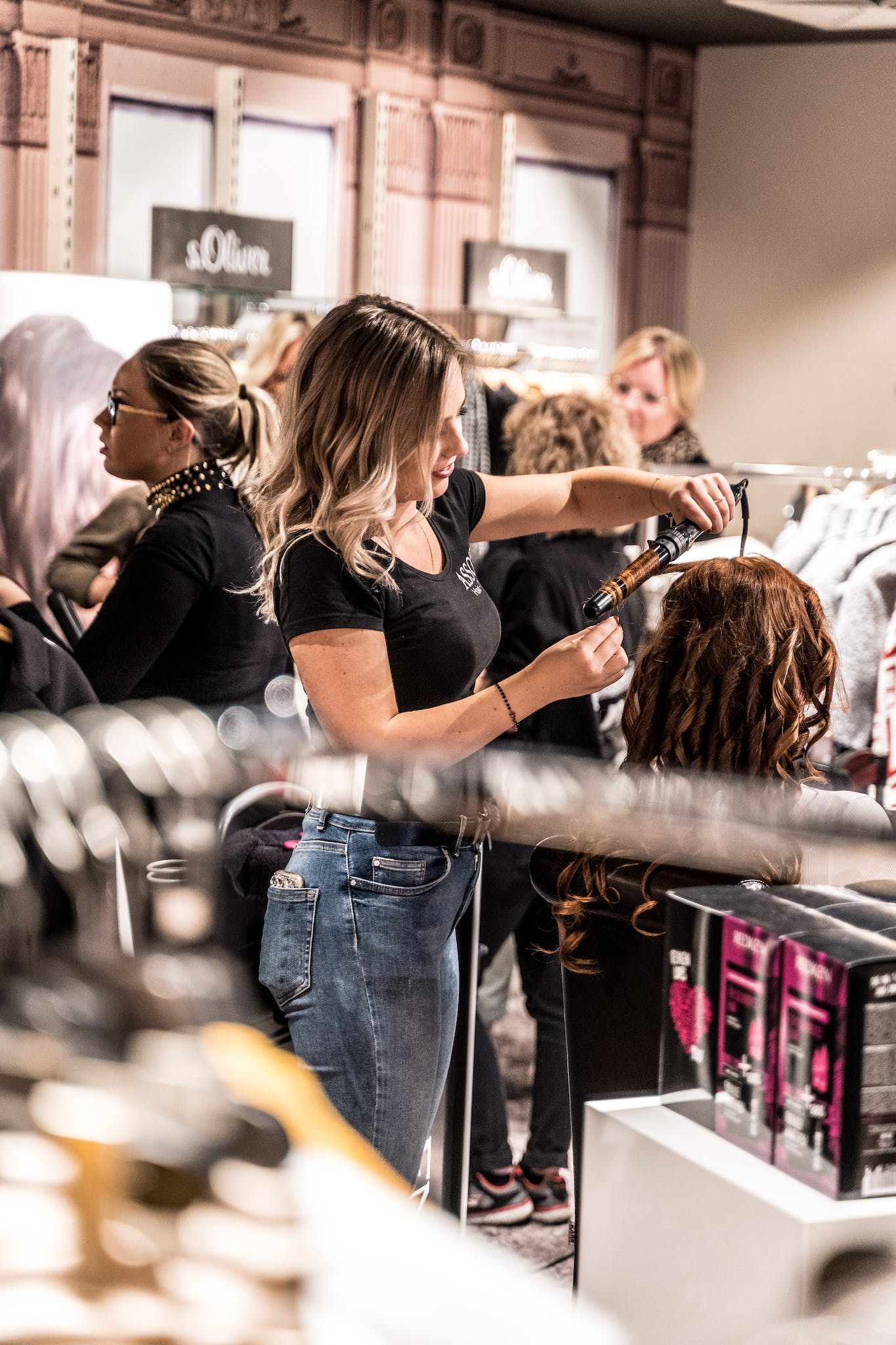 How to Achieve Diversity and Inclusivity in Your Houston Salon Suite?