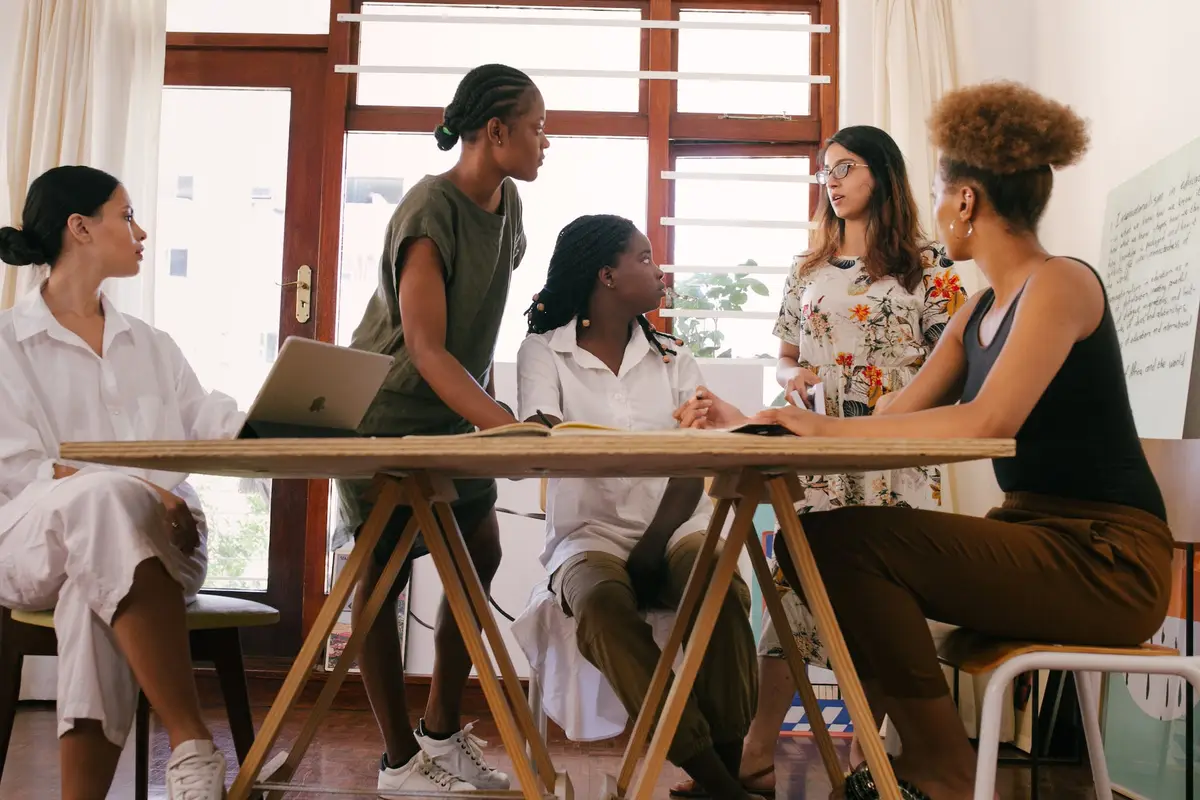 The Power of Collaboration in Salon Suites Houston: Partnering with Local Businesses