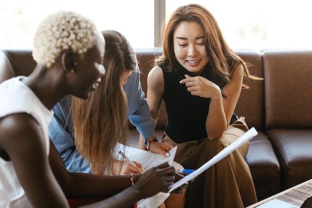 Salon Suite Lease Agreement: What Houston Beauty Pros Should Check Before Signing