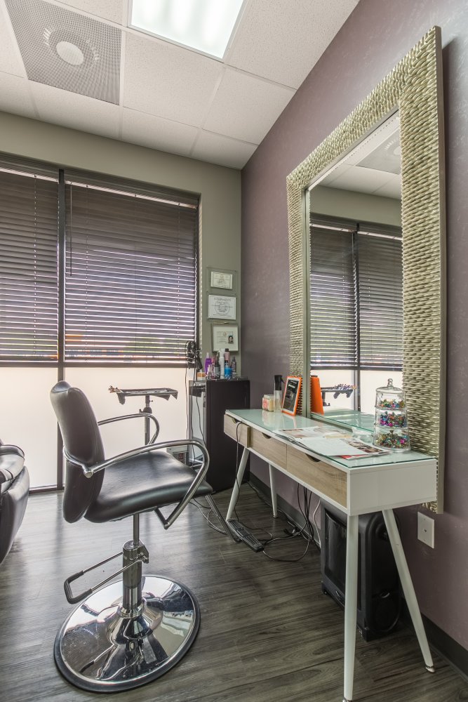 Salon suite interior 3